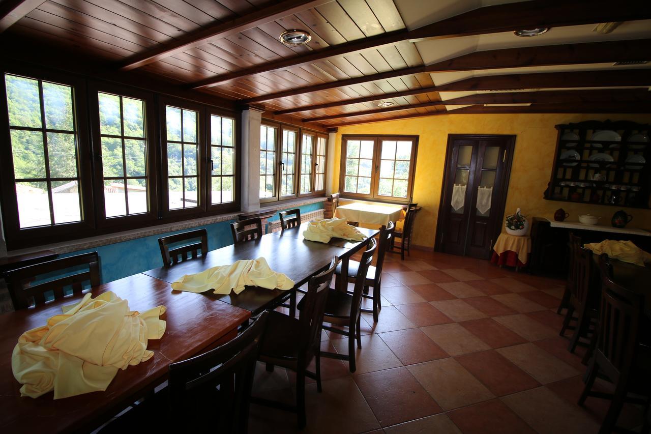 Hotel La Carasca Orlé Buitenkant foto